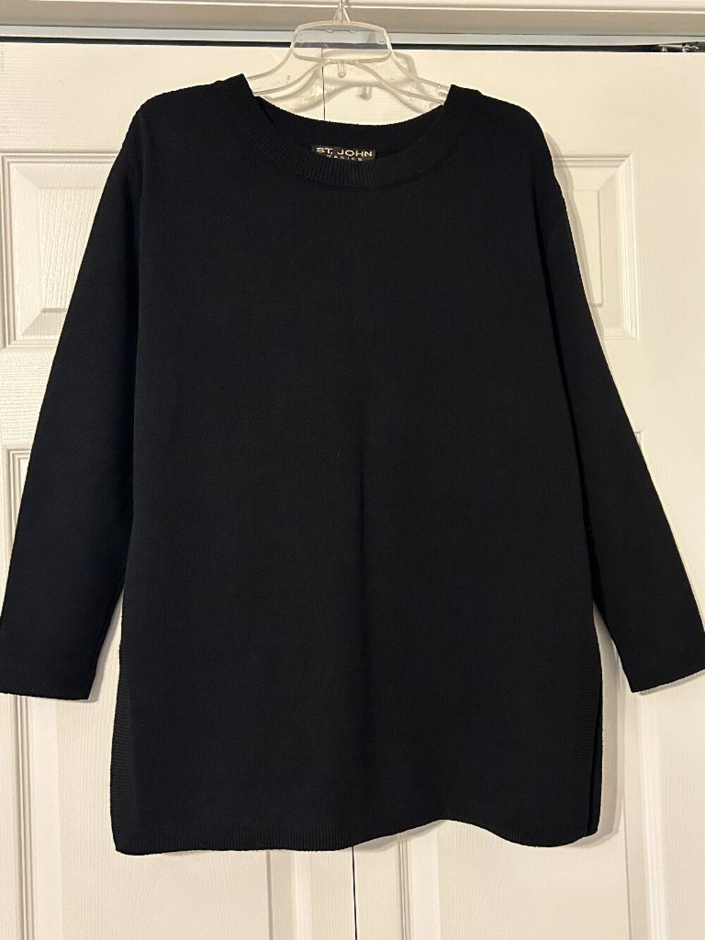 ST. JOHN Basics Sz M Black Long Sleeve Santana Knit Tunic Top